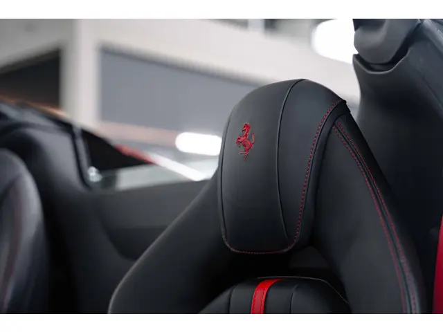 Ferrari 812 GTS 6.5 V12 HELE 2020 Benzine 14