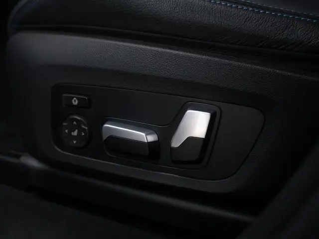 BMW iX3 High Executive 80 kWh 2023 Elektrisch 19