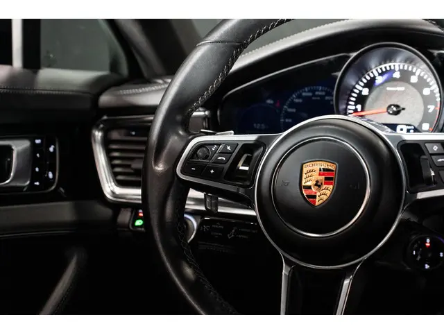 Porsche Panamera 2.9 4S 2017 Benzine 19