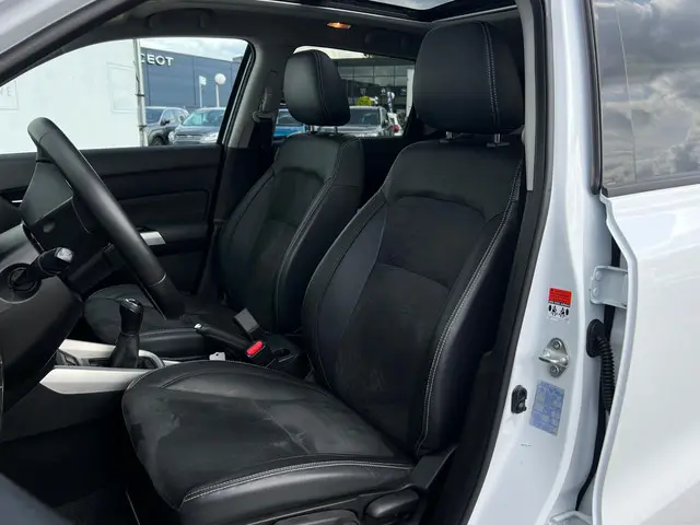 Suzuki Vitara 1.6 High Executive 2017 Benzine 5
