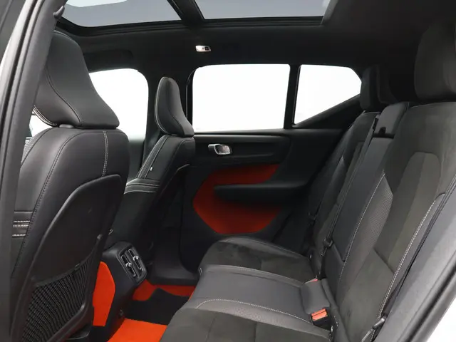 Volvo XC40 T3 Automaat R-Design 2020 Benzine 8