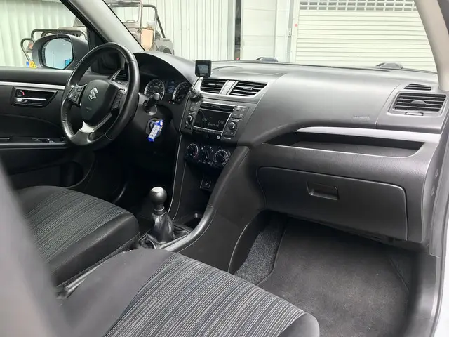 Suzuki Swift 1.2 Comfort EASSS 2016 Benzine 10