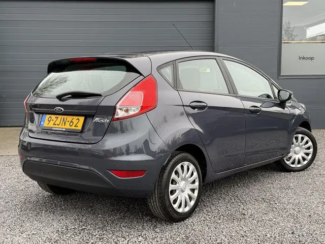 Ford Fiesta 1.0 Style 2015 Benzine 2