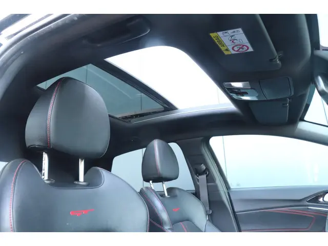 Kia Ceed 1.6 T-GDi GT | 200PK - PANO - UNIEK VOL! 2019 Benzine 37