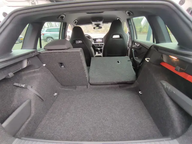 Škoda Kamiq 1.0 TSI Sport Business 2020 Benzine 26