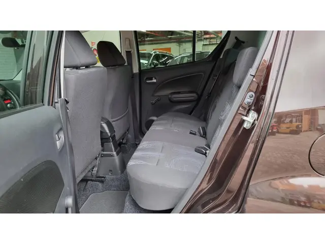 Opel Agila 1.2 Edition AUTOMAAT 2013 Benzine 9