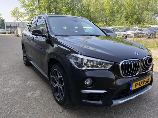 BMW X1 sDrive20i High Executive 2018 Benzine 5