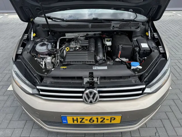 Volkswagen Touran 1.4 TSI Highline 2016 Benzine 21