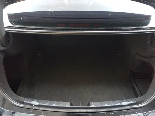 BMW 3 Serie 320i M Sport Aut- 2012 Benzine 33