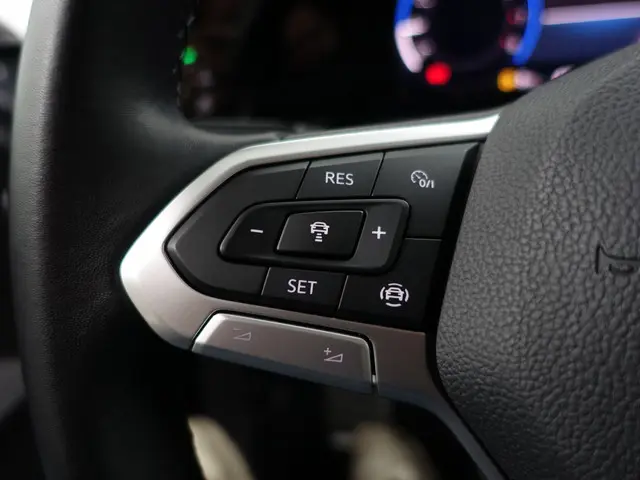 Volkswagen Golf 1.5 TSI Advance- 2022 Benzine 18