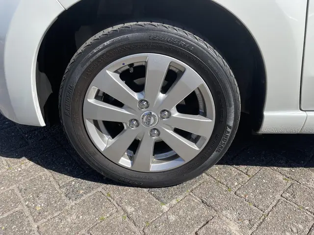 Nissan Pixo 1.0 Look 2012 Benzine 27