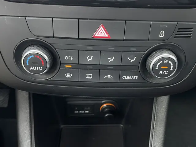 Kia Venga 1.4 CVVT DynamicLine 2016 Benzine 12