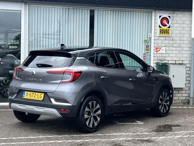 Renault Captur 1.3 mild hybrid 160 techno 2023 Benzine 27