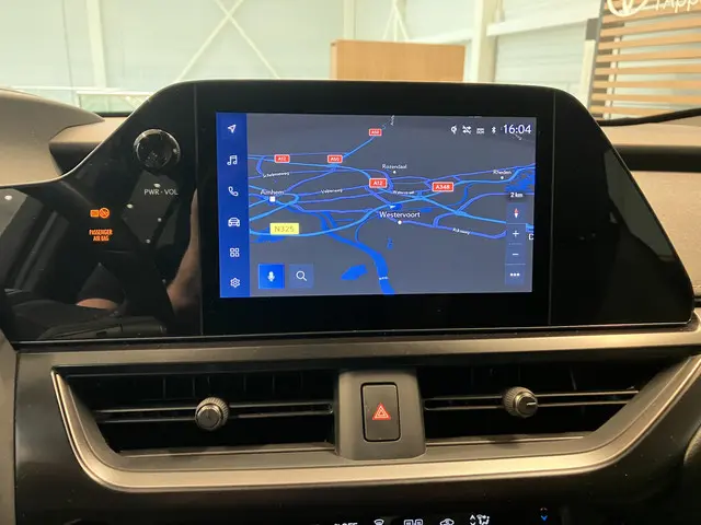 Lexus UX 250h Business Line 2023 Hybride Benzine 15