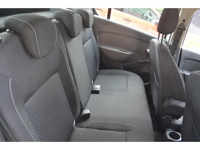 Dacia Sandero 0.9 TCe Laureate automaat 2018 Benzine 25