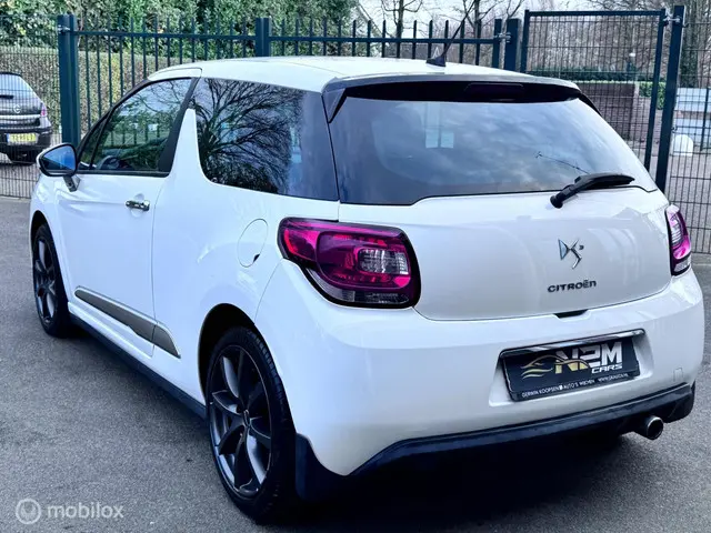 Citroën DS3 1.2 VTi So Chic 2014 Benzine 3