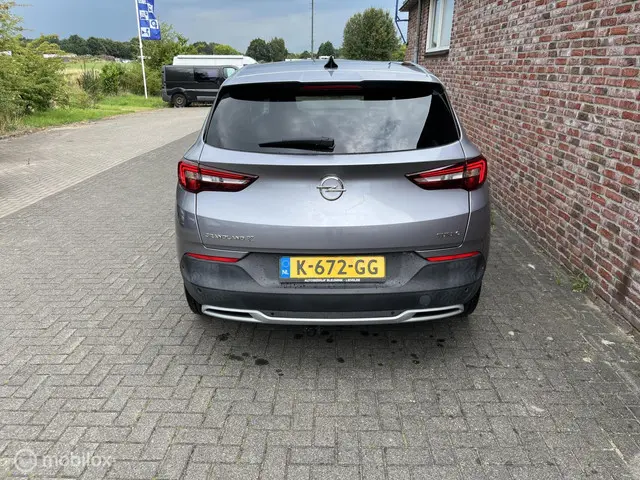 Opel Grandland X 1.2 Turbo Ultimate 2018 Benzine 4