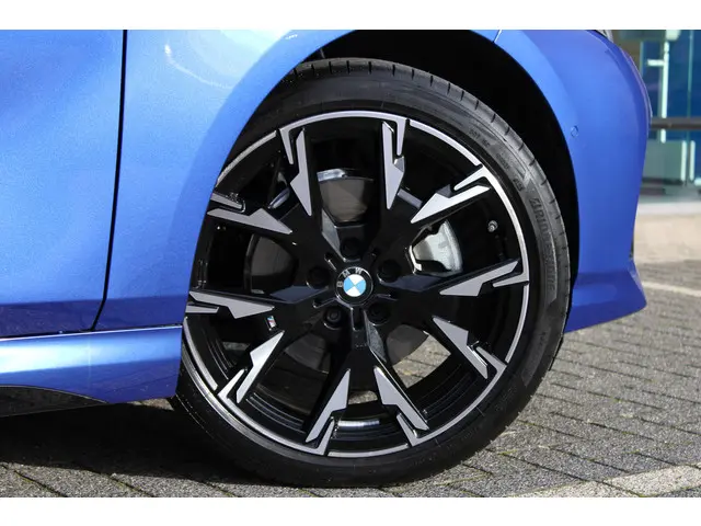 BMW 1 Serie 120 M Sport Automaat 2025 Benzine 17