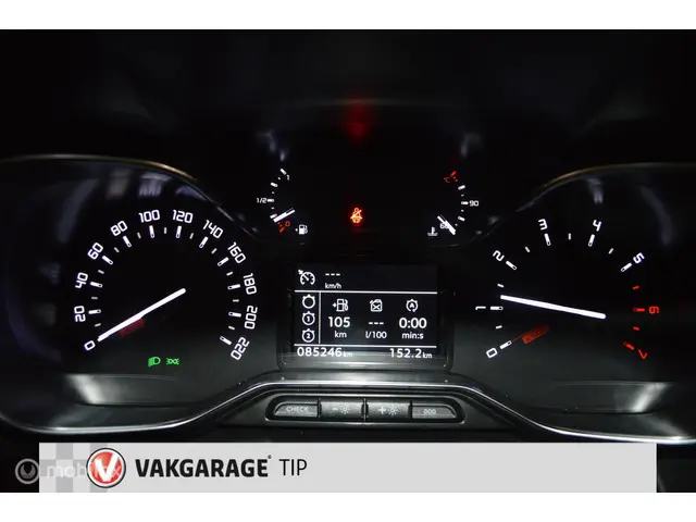 Citroën C3 Aircross 1.2 PureTech S&S Shine 2018 Benzine 11