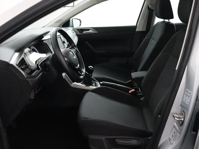 Volkswagen Polo 1.0 TSI Comfortline 2018 Benzine 6