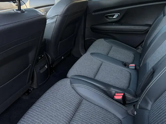 Renault Scénic TCe 140 Techno 2021 Benzine 11