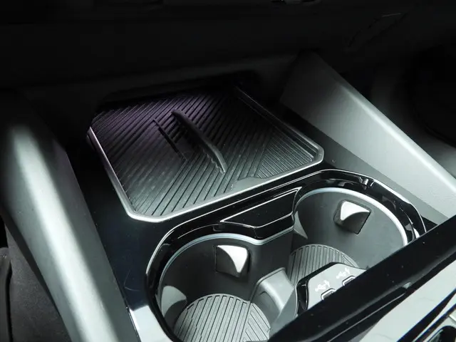 BMW 5 Serie Touring 530e 2024 Hybride Benzine 26