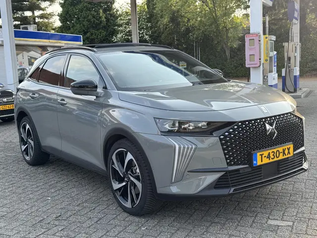 DS DS 7 E-Tense 300 4x4 Opéra 2023 Hybride Benzine 9