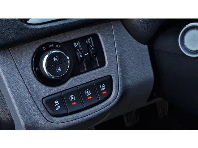 Opel KARL 1.0 Innovation 2017 Benzine 29