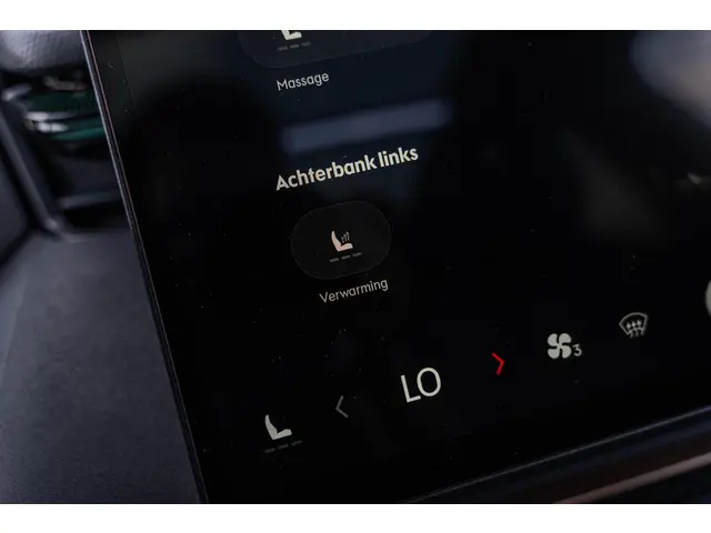 Lynk & Co 08 1.5 More 2025 Hybride Benzine 49