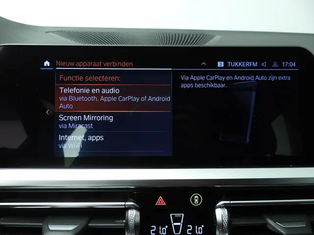 BMW 3 Serie Touring 318i 2022 Benzine 27