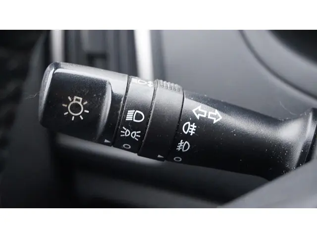 Hyundai i20 1.2i i-Motion Airco 2012 Benzine 17