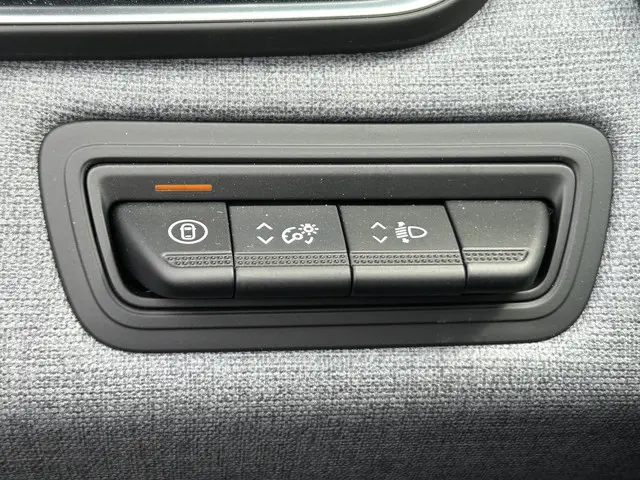 Mitsubishi Colt 1.6 HEV Intense 2026 Hybride Benzine 27