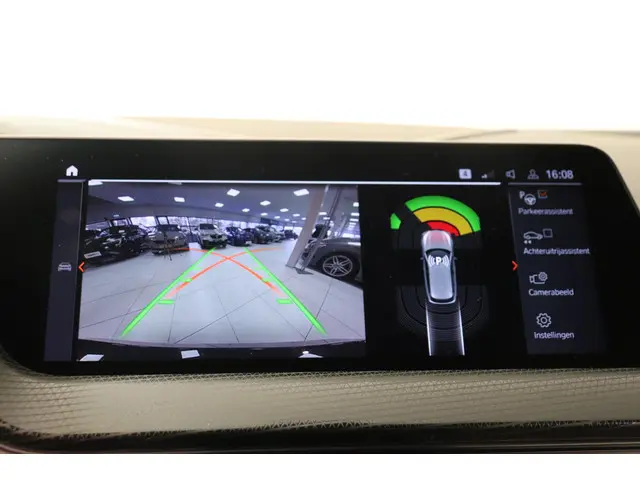 BMW 1 Serie 118i Business Edition Plus 2022 Benzine 12