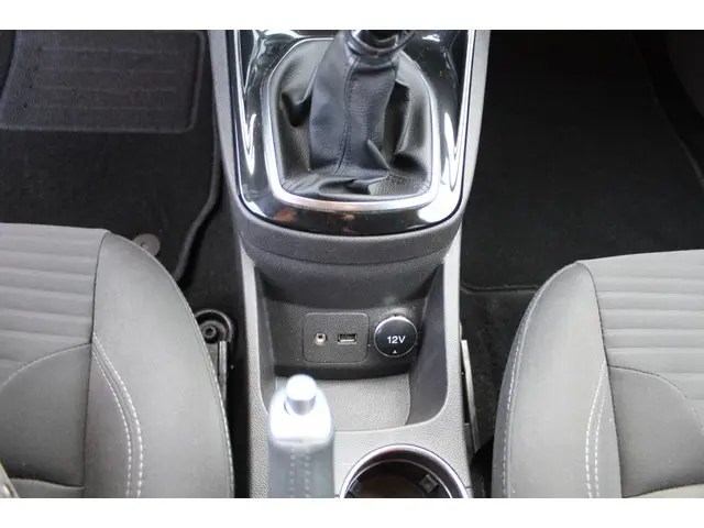 Ford Fiesta 1.0 EcoB. Titanium 2015 Benzine 14