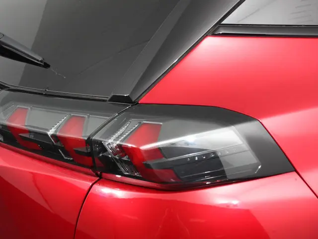 Peugeot 2008 1.2 PureTech 130 GT 2023 Benzine 26