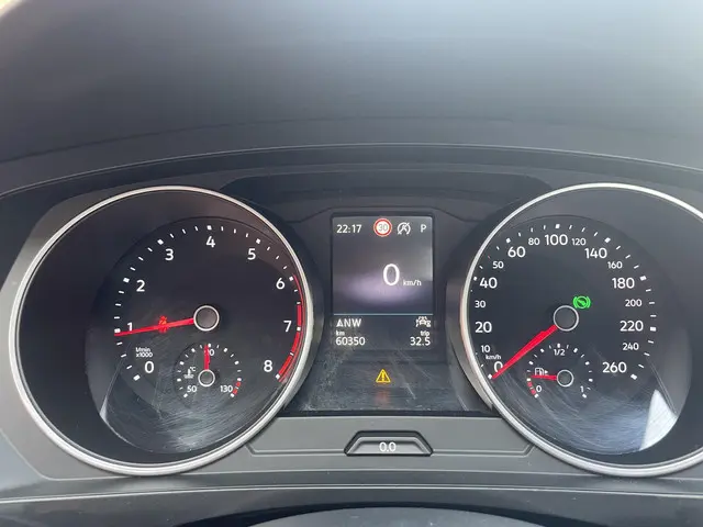 Volkswagen Tiguan 1.5 TSI 150pk DSG Life 2021 Benzine 21