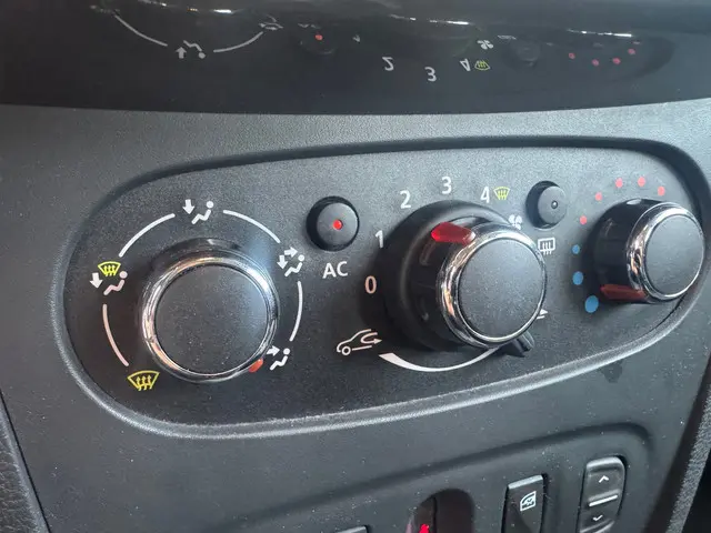 Dacia Sandero Stepway 0.9 TCe Lauréate 2013 Benzine 10