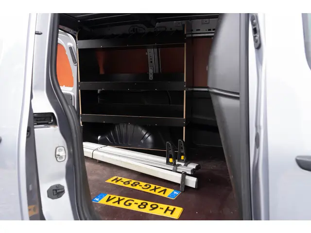 Toyota ProAce City 1.5 D-4D Live 2023 Diesel 12