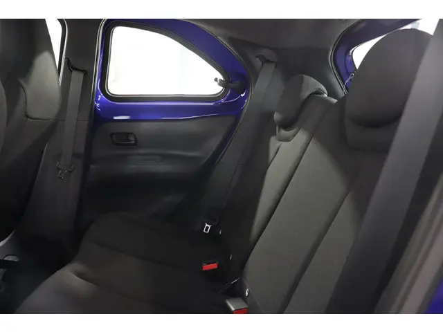 Toyota Aygo X 1.0 VVT-i MT Play, 2025 Benzine 12