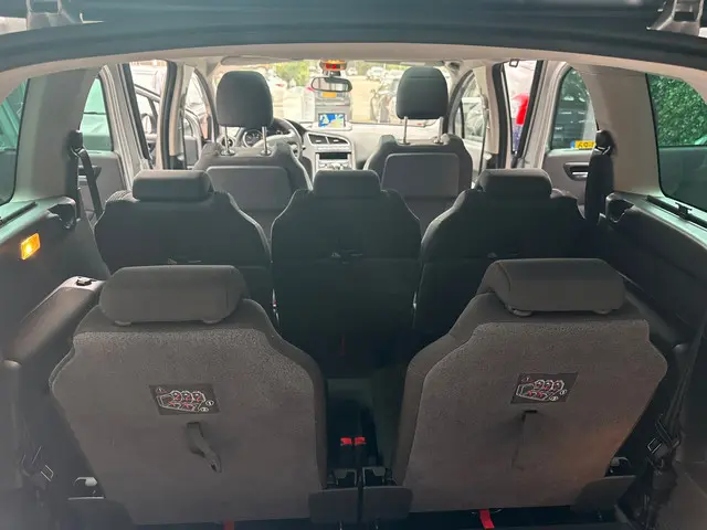 Peugeot 5008 1.6 THP Allure 7p. 2014 Benzine 24