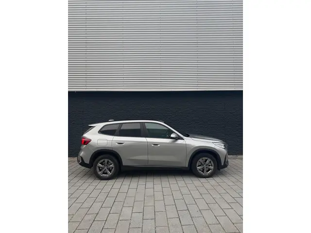 BMW X1 XDrive25e 2024 Hybride Benzine 9