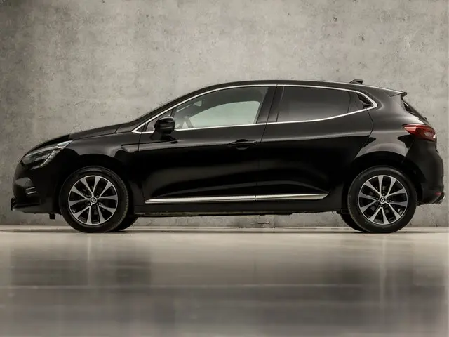 Renault Clio 1.0 TCe 90 Techno Sport 2022 Benzine 2