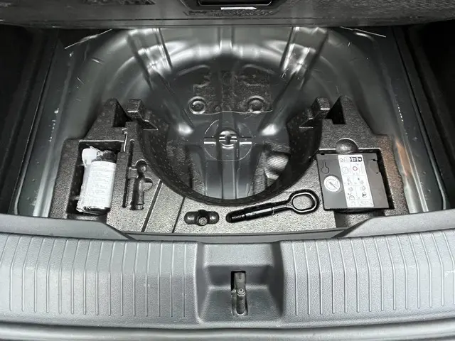 Volkswagen T-Roc 1.0 TSI Life 2023 Benzine 23