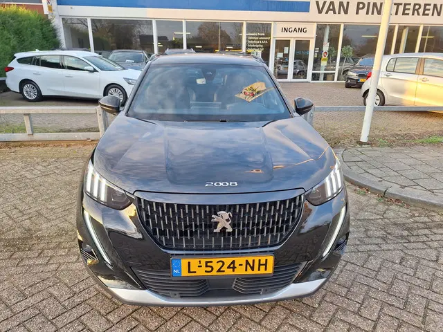 Peugeot 2008 1.2 PureTech GT 130pk TREKHAAK 2021 Benzine 6