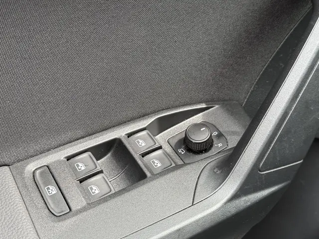 SEAT Ibiza 1.0 EcoTSI FR Plus Connect 2022 Benzine 9