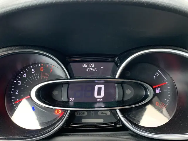 Renault Clio Estate 0.9 TCe Limited 2018 Benzine 4