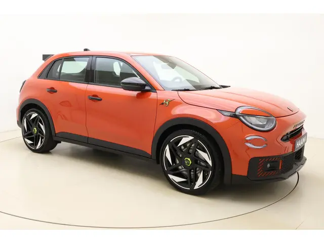 Abarth 600e Abarth Turismo 54 kWh 2025 Elektrisch 8