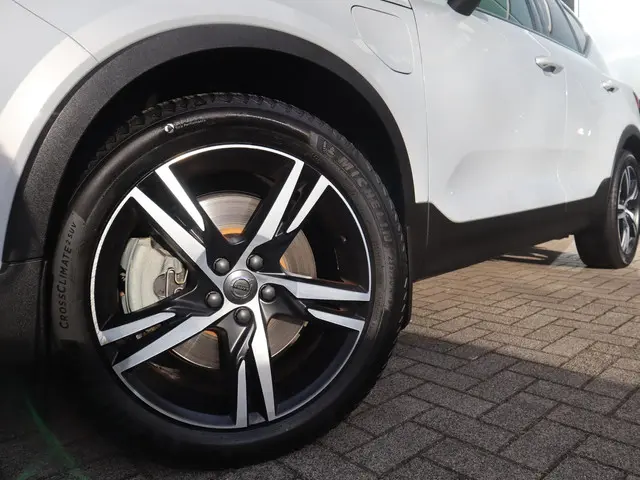 Volvo XC40 1.5 T5 Recharge R-Design 2020 Hybride Benzine 2