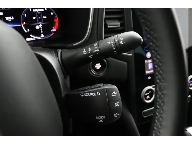 Renault Mégane Estate 1.3 TCe 140 Techno 2023 Benzine 35