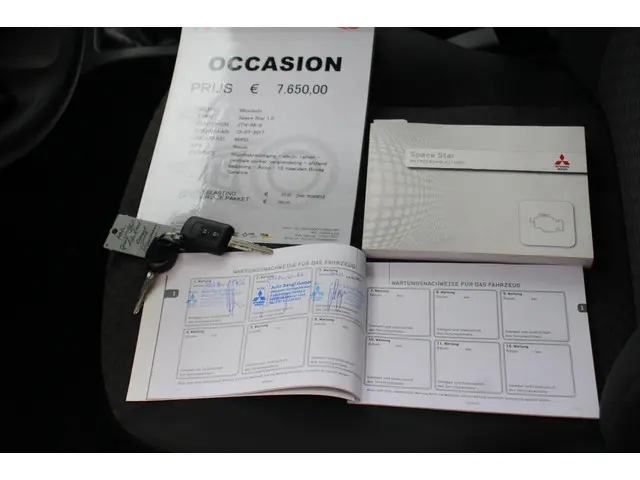 Mitsubishi Space Star 1.0 Entry 2017 Benzine 19